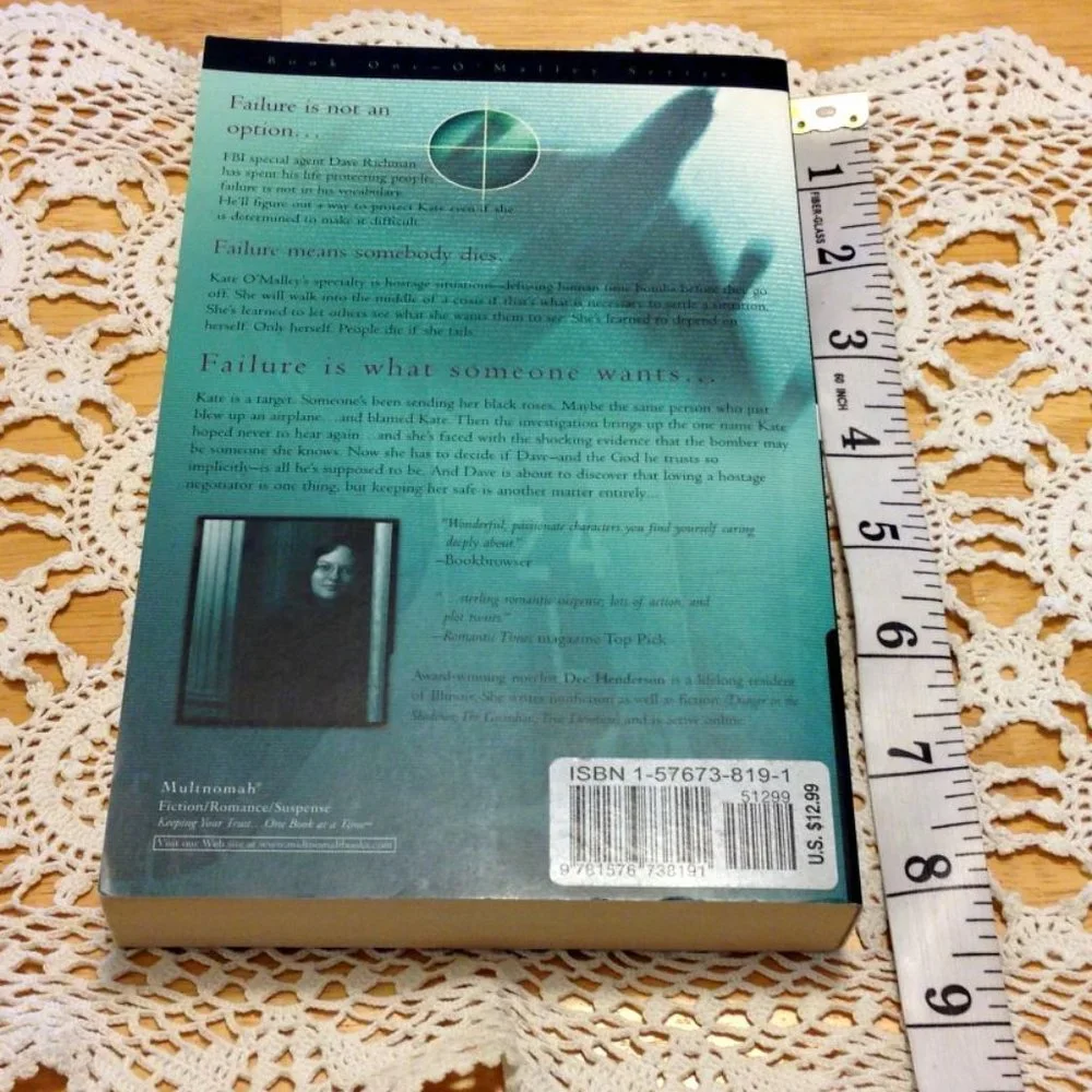 Book Sale! 3 for $10!  Romantic Suspense,  Dee Henderson, Negotiator